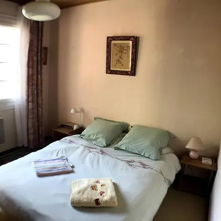 Spacious In Quiet Setting With Large Gardens Landevieille